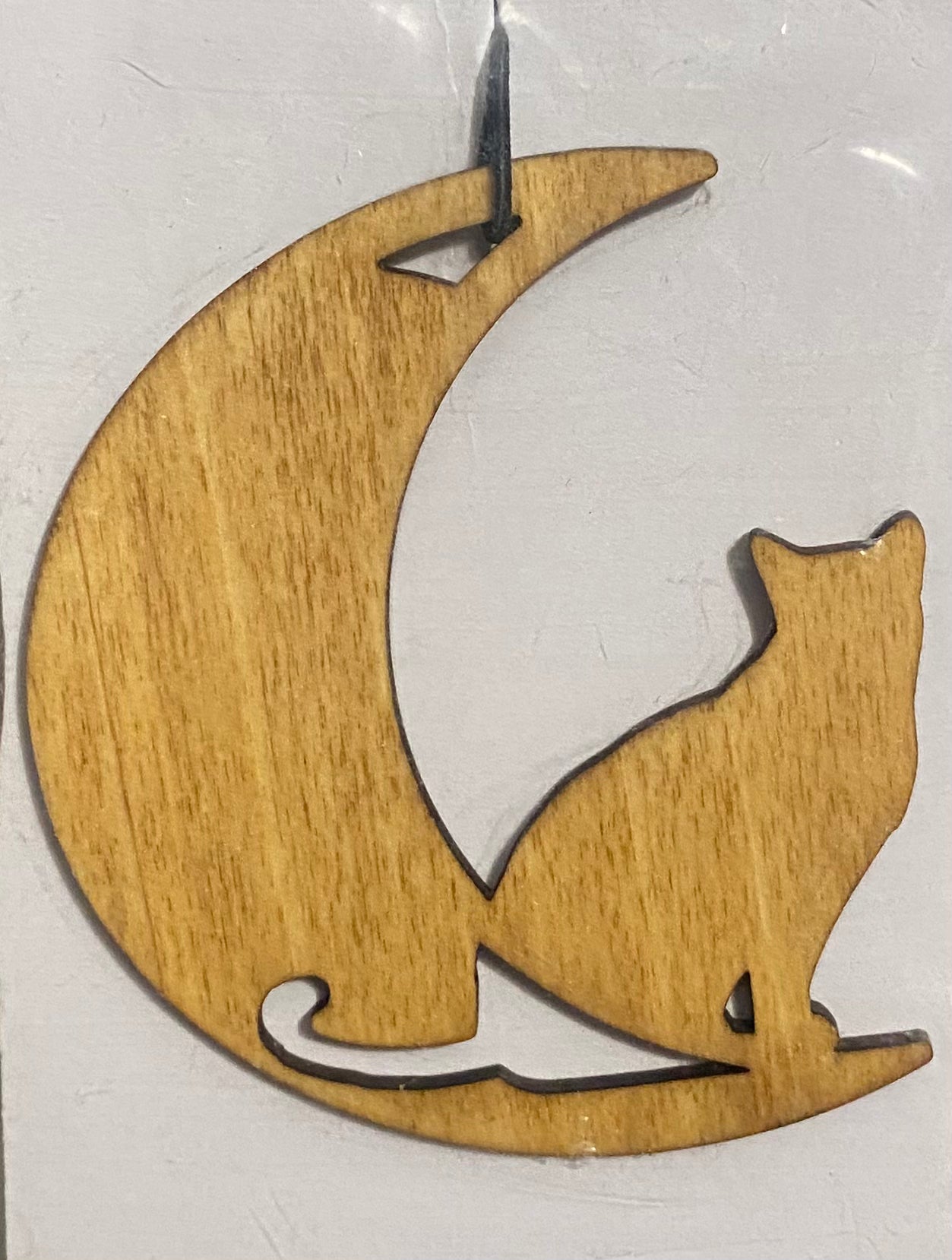 Dangler: Large Solid Moon with Cat